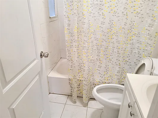 Rented by Virtual Real Estate | media 11