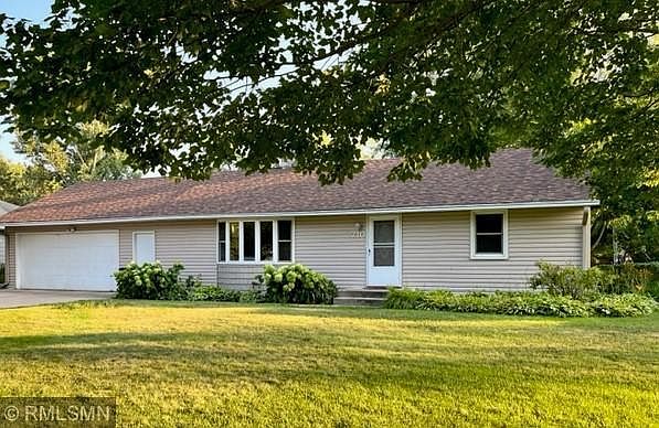 1st image of 710 Oakwood Dr
