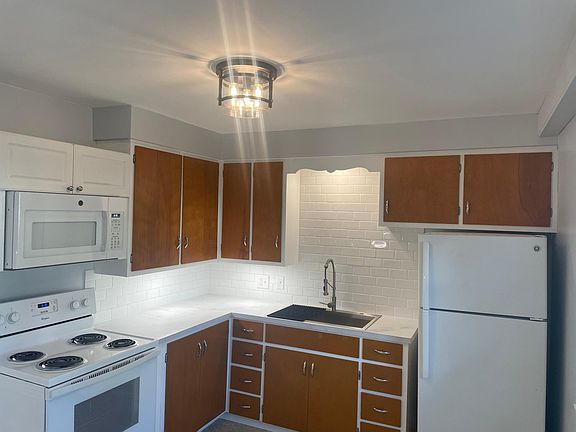 2nd image of 516 S Despelder St