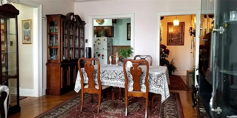 Sold by EZ Sell Realty | media 20