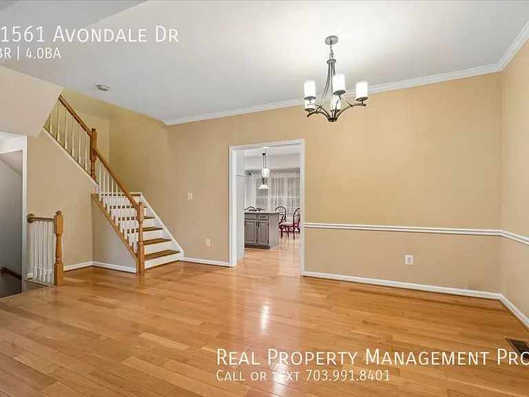11561 Avondale Dr — Photo 9