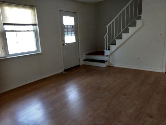 5th image of 19507 Dartmouth Pl