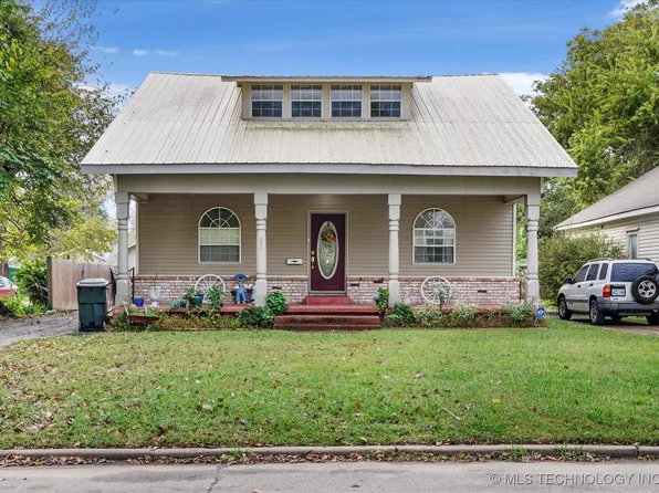 209 W 3rd St, Skiatook, OK 74070