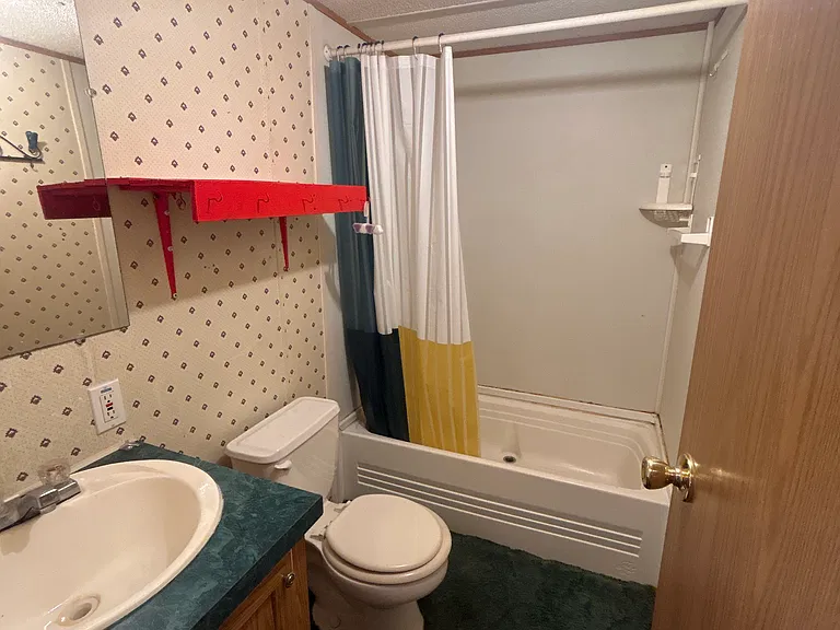 1834 Hylander Dr — Photo 18