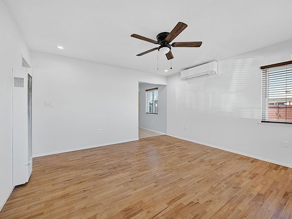 4th image of 611-19 Dewey St #619