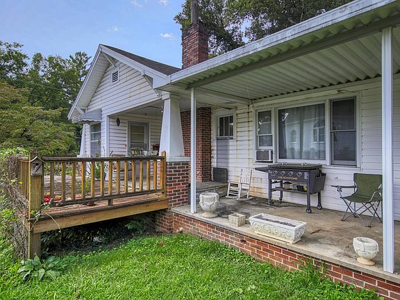 5th image of 1103 Academy Cir