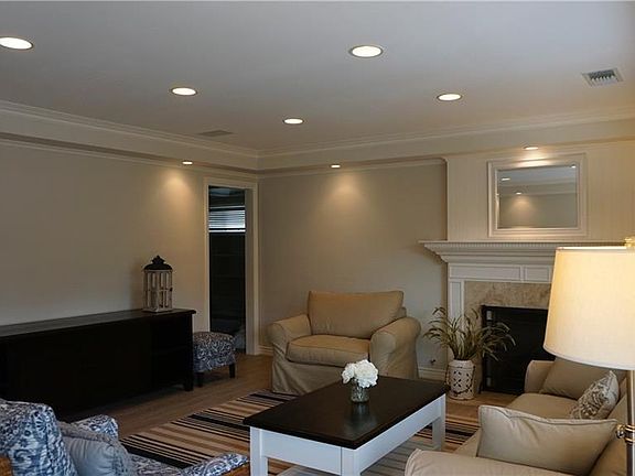 3rd image of 126 E Arthur Ave
