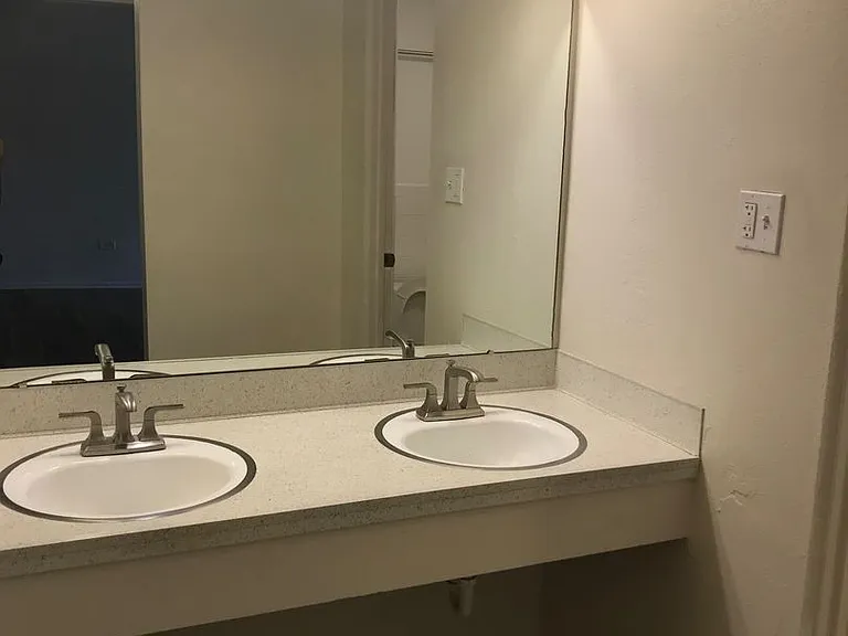 The Ramac Apartments — Photo 17
