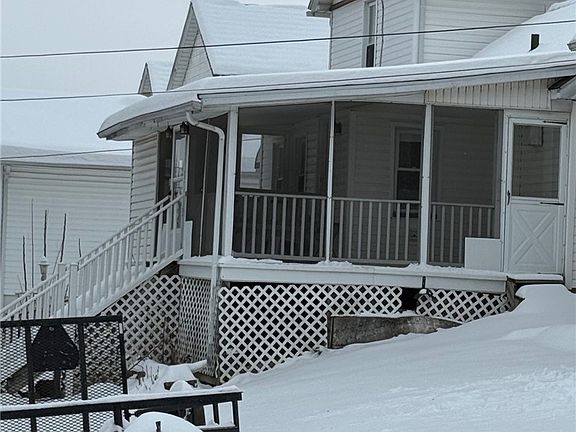 3rd image of 1627 Hay Ave