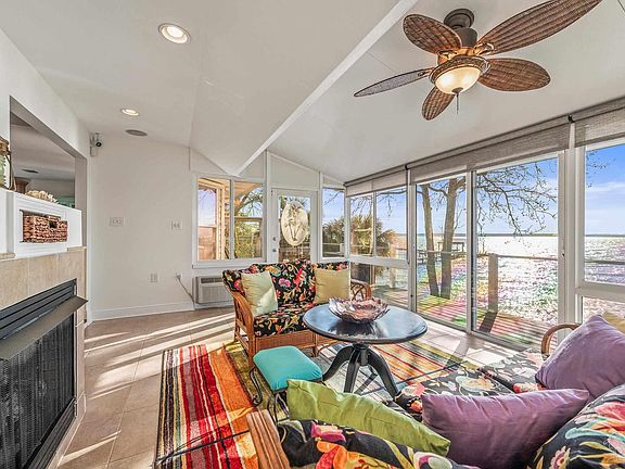 4th image of 4508 Bayside Dr