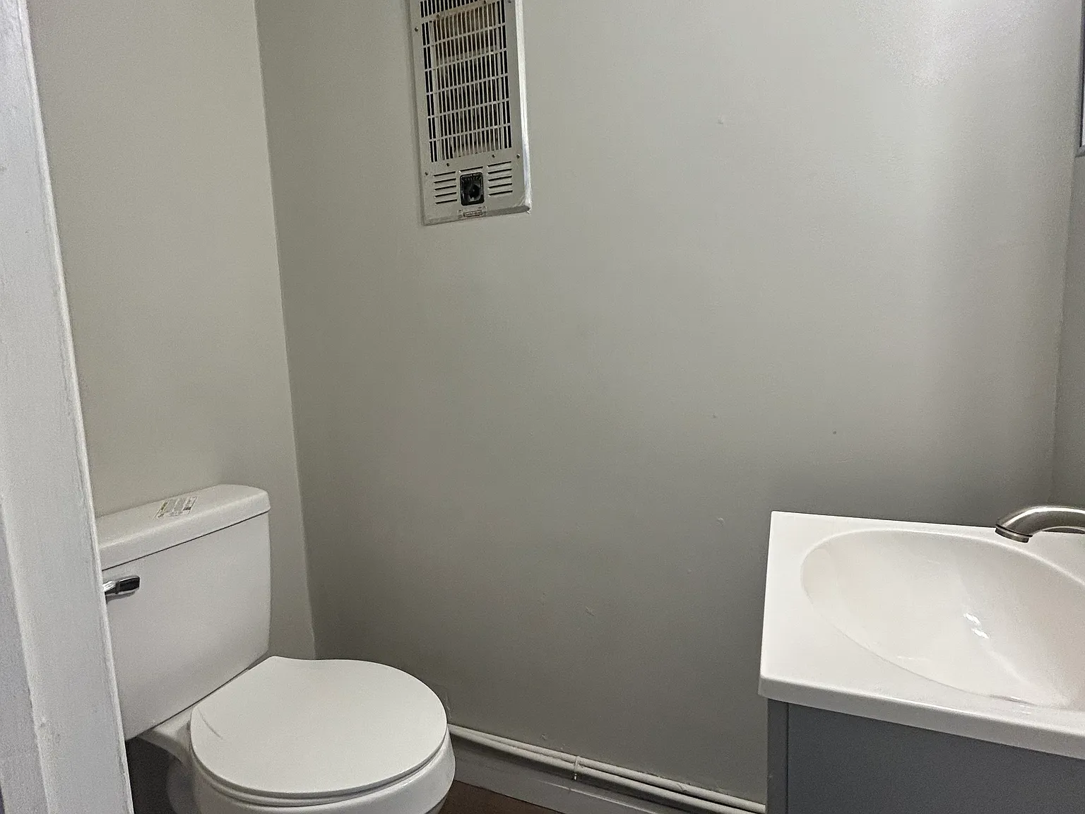 2 bed, 1.5 bath, 1000 sqft, $998 — Photo 4