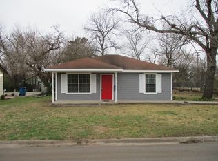 302 N Washington St, Kaufman, TX 75142