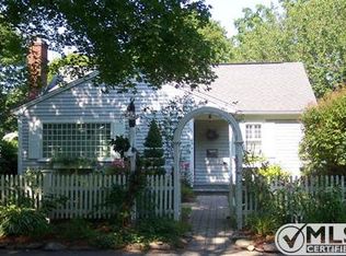 160 Minot St, Falmouth, MA 02540