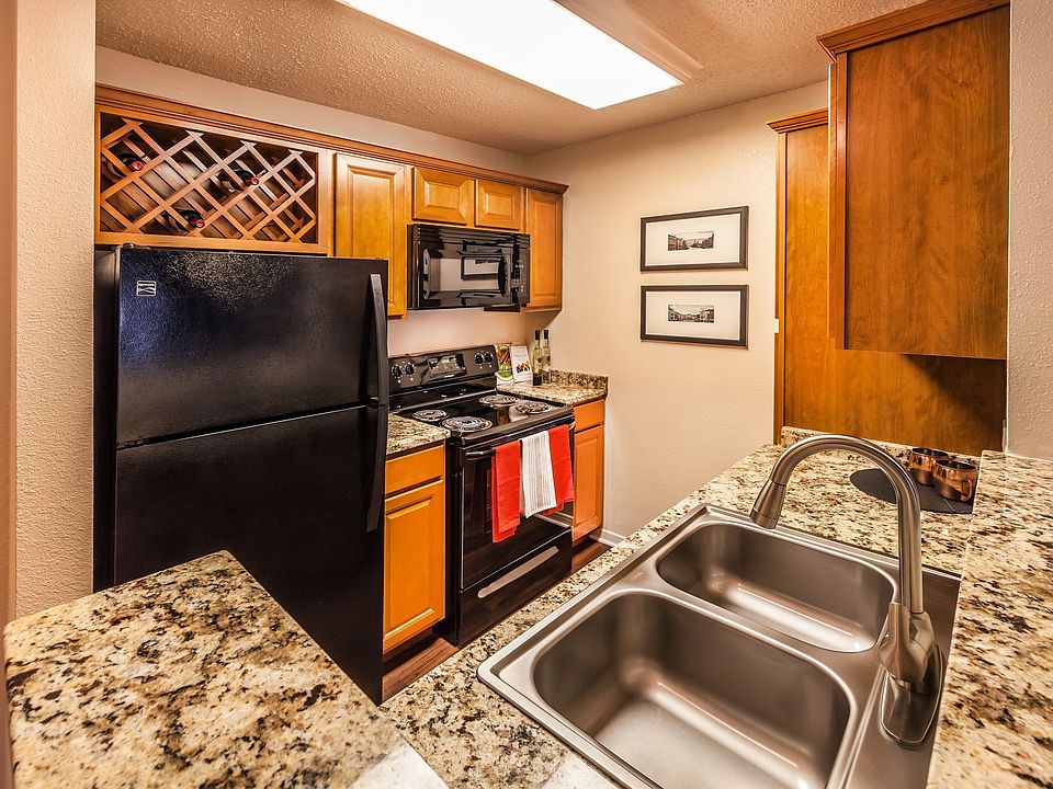 1st image of 359 N West St #2365366