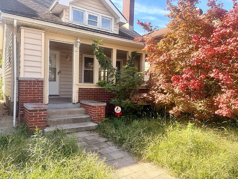1311 E 19th Ave