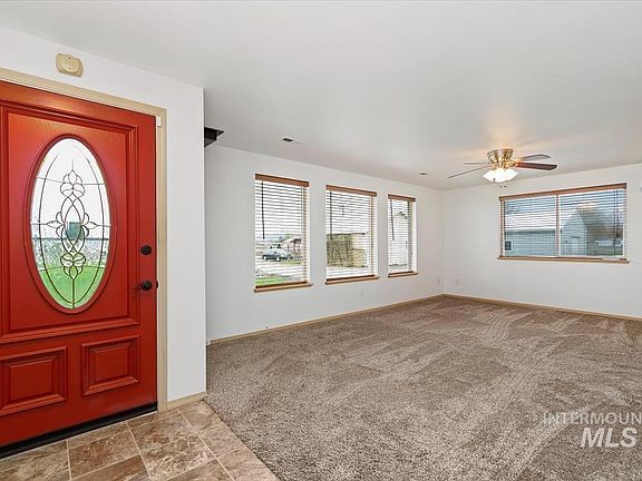 4th image of 1051 Haas Rd
