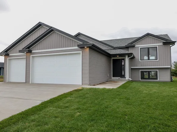 375 Spring Day Ct NE, Eyota, MN 55934