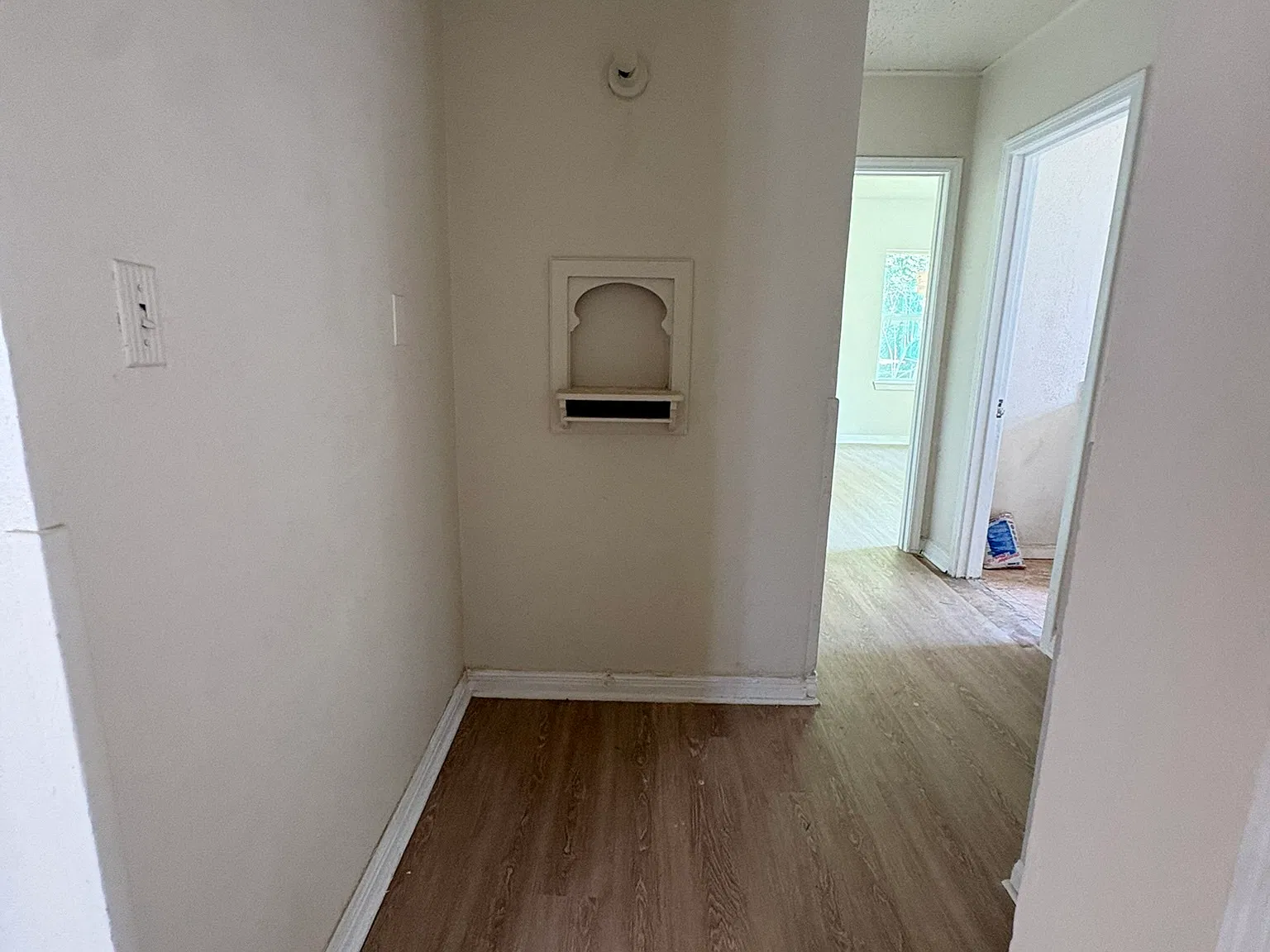 8925 Dexter Street - 1 — Photo 3