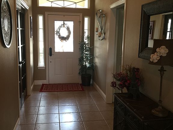 5th image of 817 Keble Ln