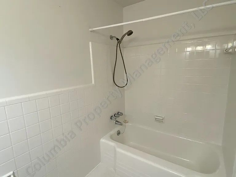 3518 Wolf Cir — Photo 32