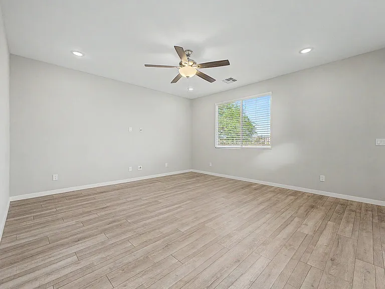 17797 W Cassia Way — Photo 6