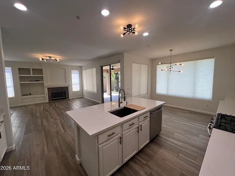10620 E Tierra Buena Ln — Photo 8