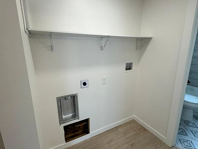 705 Brookfield Dr — Photo 14