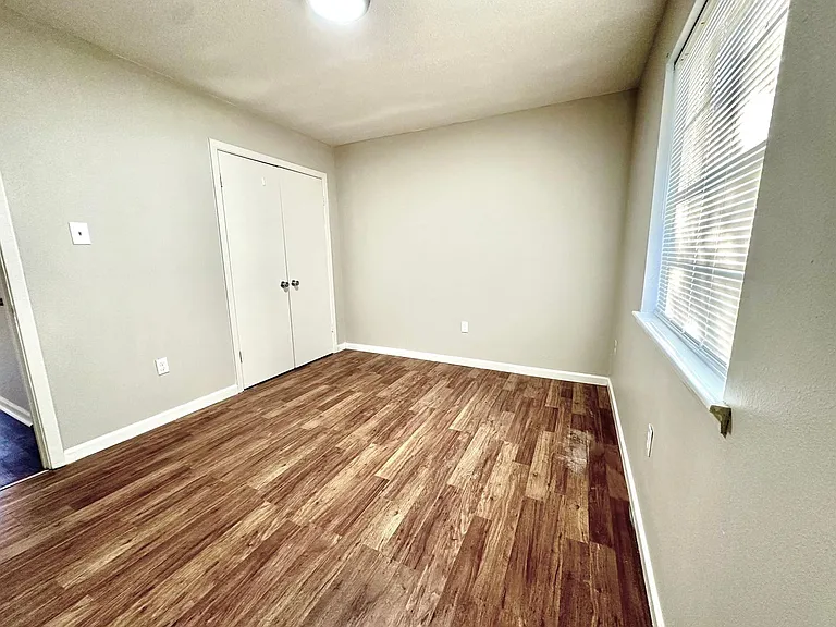 5665 McClelland Dr — Photo 15