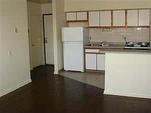 1st image of 3118 W Wells St APT 209