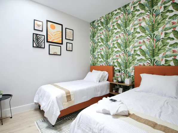 1444 Lincoln Place image 16 of 19