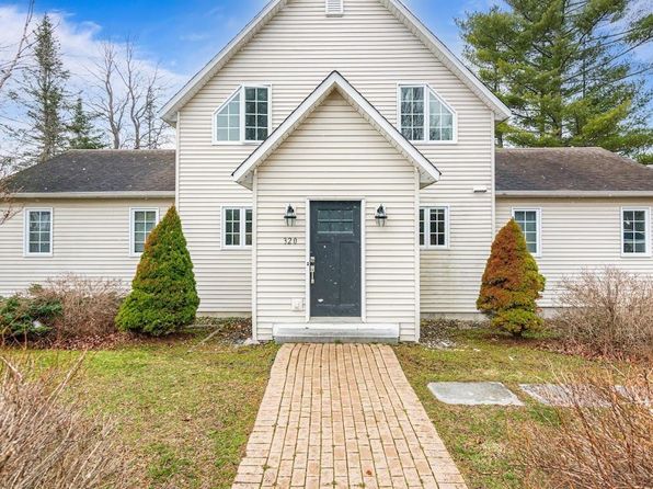320 Sun Valley Road, Morristown, VT 05661