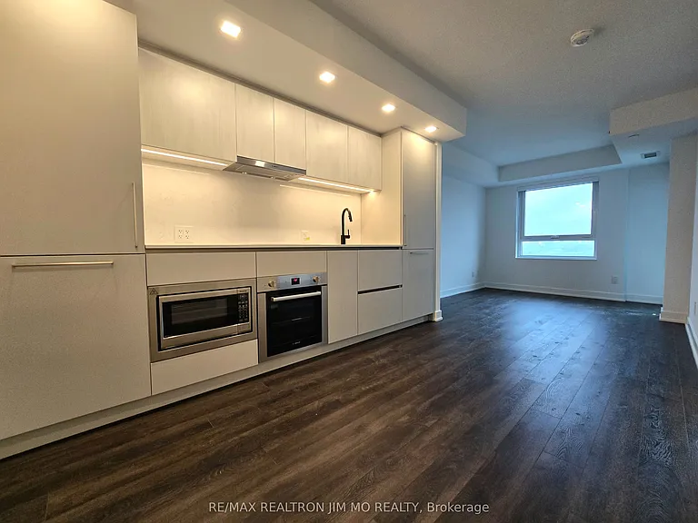 609 Sherbourne St #1606 — Photo 2