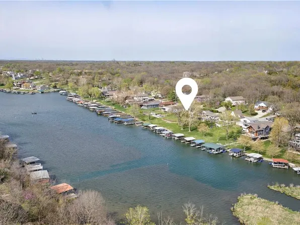 13P NE Lake Shore Dr, Lees Summit, MO 64086