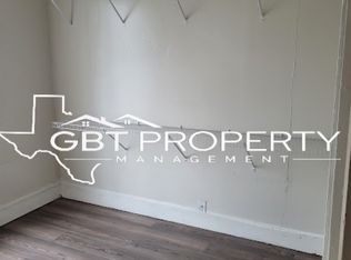 906 E Cotton St #D, Longview, TX 75602