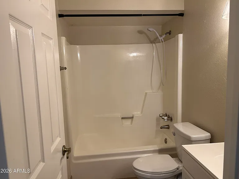 925 E Beryl Ave — Photo 10