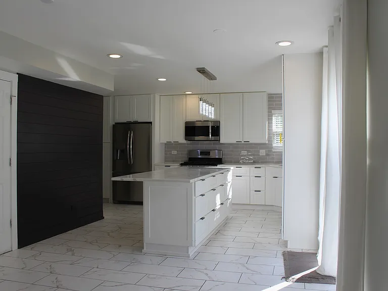 5117 Woodmere Ct — Photo 4