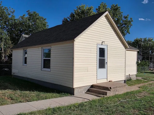 811 Bates Blvd, Lodgepole, NE 69149
