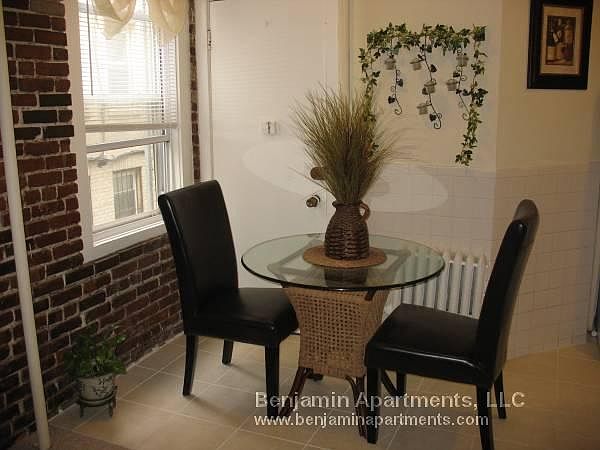 2nd image of 240 Kelton St #11IG