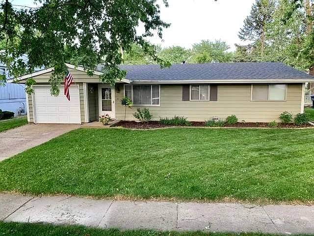 1241 Dogwood Ln photo 1