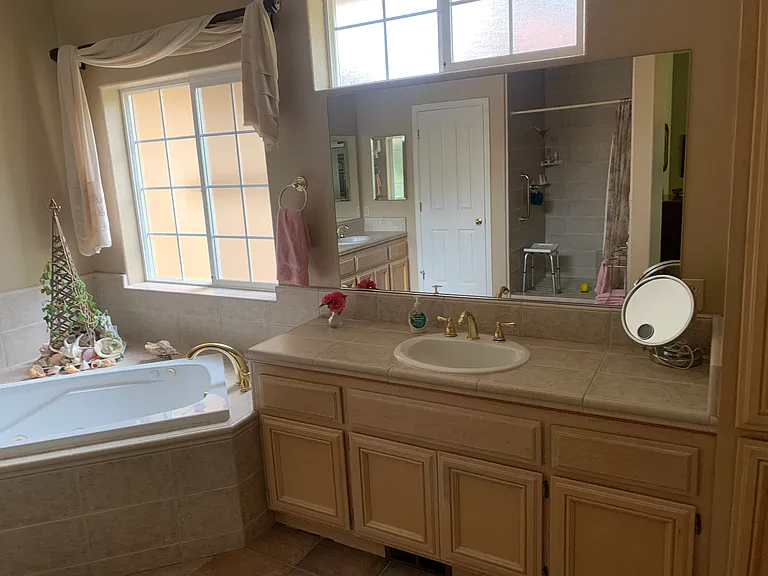 3731 Clinton Way — Photo 38