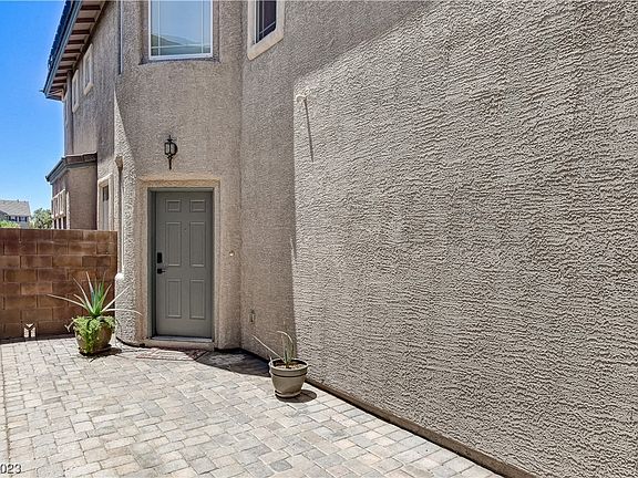 3rd image of 10729 Noble Mesa Ave