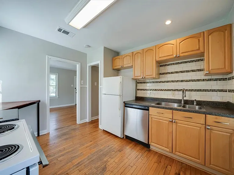 1732 Watterson Rd — Photo 9