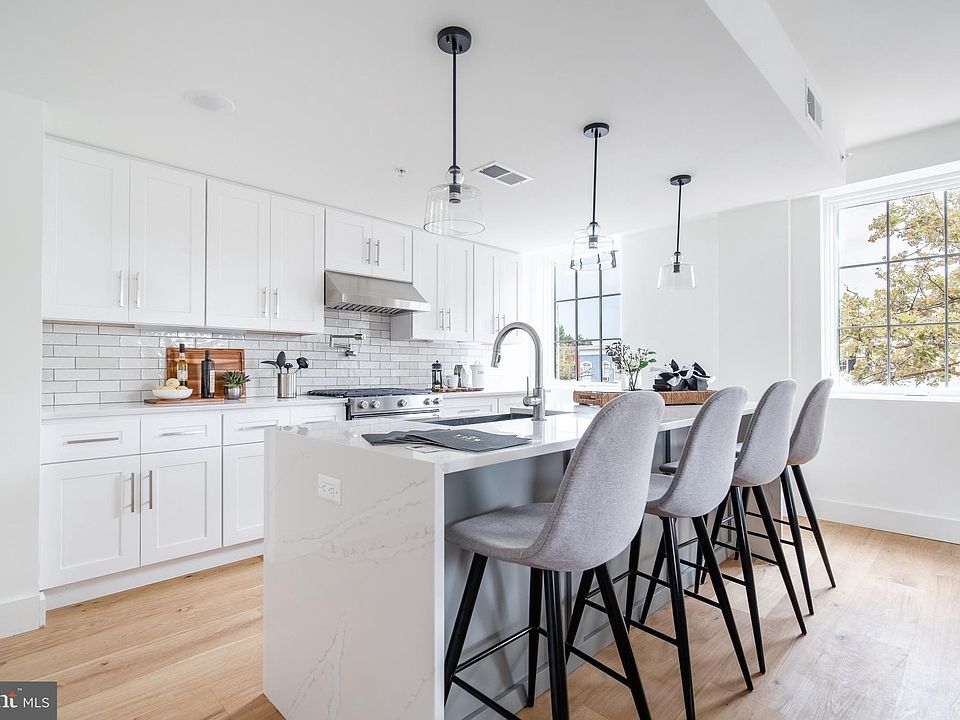 1st image of 312 Washington St #502