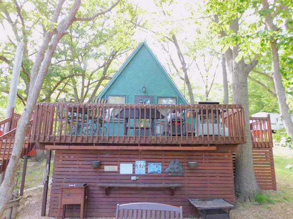 26067 222nd Ave, Delhi, IA 52223