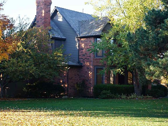 2nd image of 2903 N Wilderness Ct