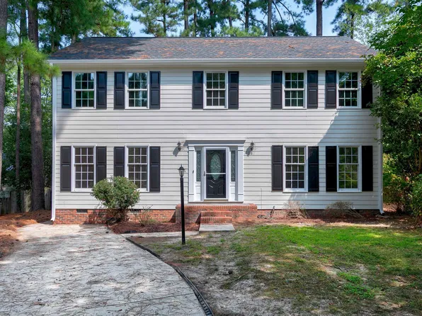 108 Grey Fox Ct, Cary, NC 27511