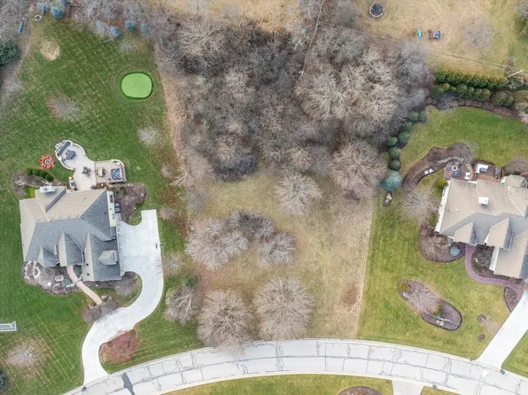 367 LEGEND VIEW, Wales, WI 53183