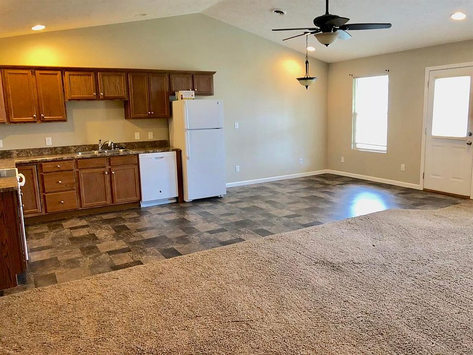 1st image of 521 S Park Dr
