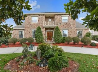 1613 Lake Michigan Dr, Harvey, LA 70058