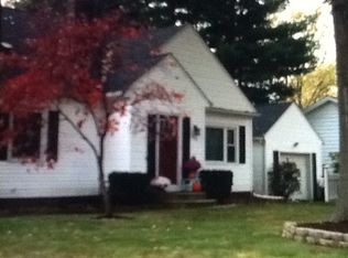 1574 Harden Dr, Barberton, OH